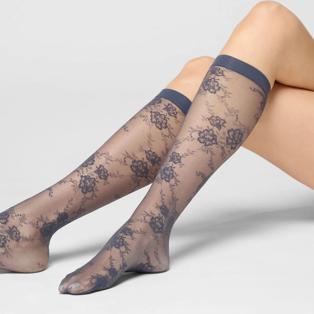 Oroblu Pure Lace 20 kniekousen – Kantlook Bloemendessin