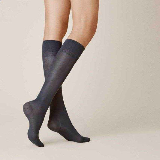 Kunert Fly & Care 40 panty kniekous 11-14mmHg - Elzinga Kousen